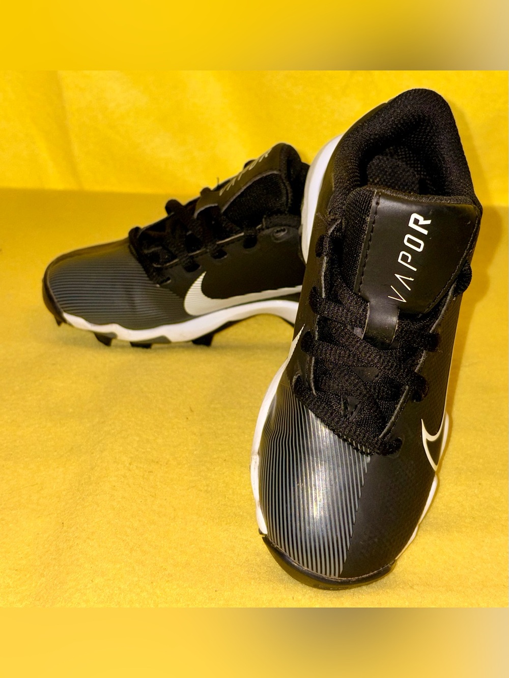 Nike Vapor Ultrafly 3 Keystone Kids Baseball Cleats - Size 11C (Black/White)